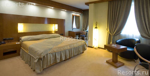 Anel Hotel 8
